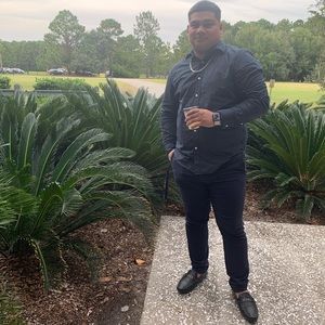 Meet your Posher, Justo